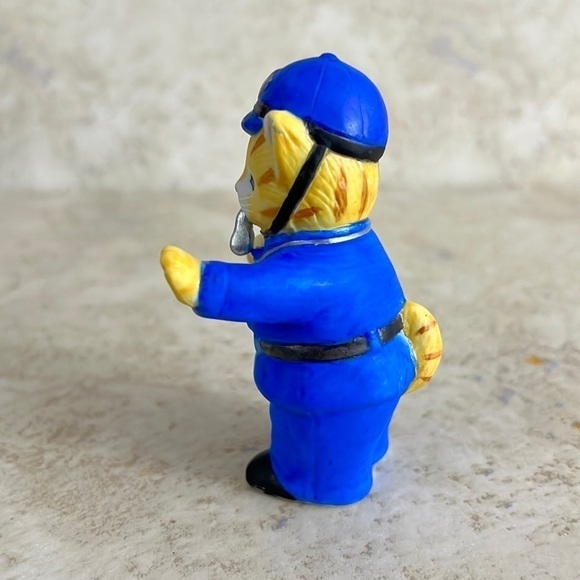 Kitty Cucumber J. B. Buster Policeman Figurine Schmid 1990 - Picture 4 of 6